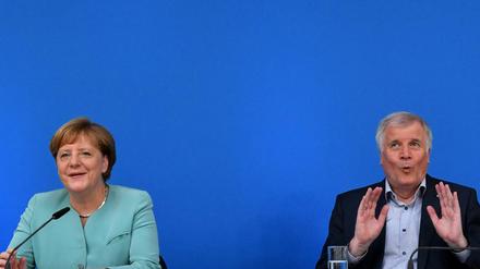 Angela Merkel und Horst Seehofer am Samstag in Potsdam.