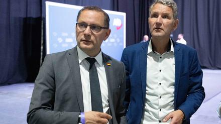 Björn Höcke (r.), Fraktionsvorsitzender der AfD im Thüringer Landtag, und Tino Chrupalla, AfD-Bundesvorsitzender