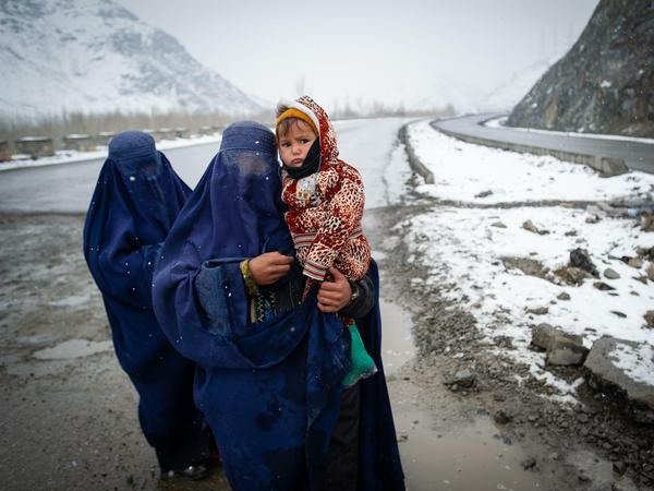 Fast vier Millionen Kinder in Afghanistan sind unterernährt. 