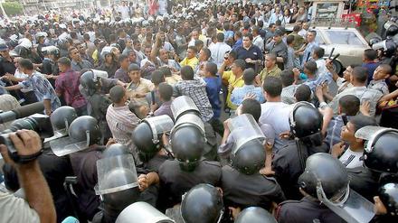 Immer wenn in Ägypten Polizei und Demonstranten aufeinander treffen, wird es gefährlich, klage Amnesty International.