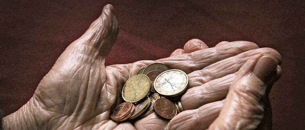 Wird die gesetzliche Rente im Alter reichen? Das fragen sich viele.