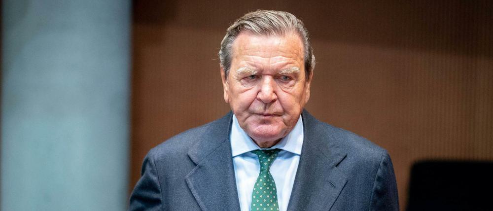 Ex-Kanzler Schröder im Jahr 2020 bei einem Termin im Wirtschaftsausschuss des Bundestags.