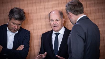 Bundeskanzler Olaf Scholz (SPD), Finanzminister Christian Lindner (FDP) und Wirtschaftsminister Robert Habeck (Grüne).