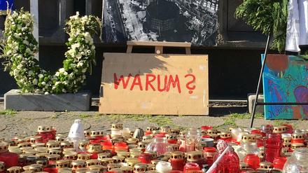 Kerzen zur Erinnerung an den Terroranschlag auf dem Berliner Breitscheidplatz. 
