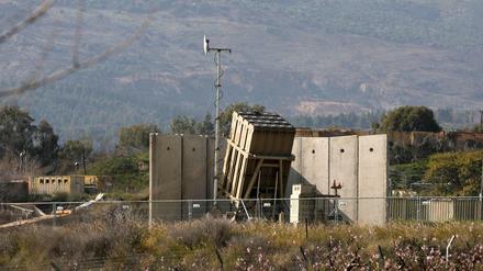 Ein "Iron Dome" Abwehrsystem steht an der libanesischen Grenze in Nord-Israel.