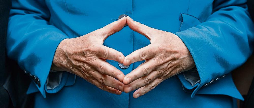 Typische Handbewegung: Bundeskanzlerin Angela Merkel (CDU) 