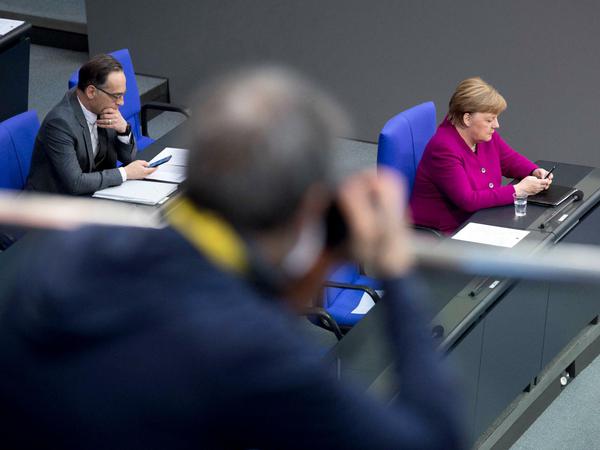 Kanzlerin Angela Merkel und Außenminister Heiko Maas müssen nun über neue Russland-Sanktionen entscheiden. 