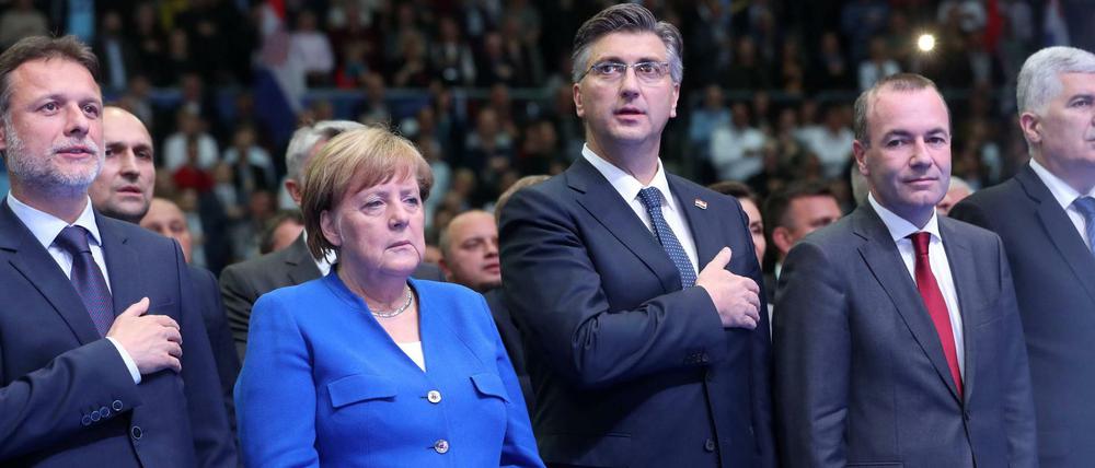 Angela Merkel und Manfred Weber unterstützten am Samstag mit ihrem Auftritt den Europawahlkampf der konservativen kroatischen Regierungspartei HDZ.