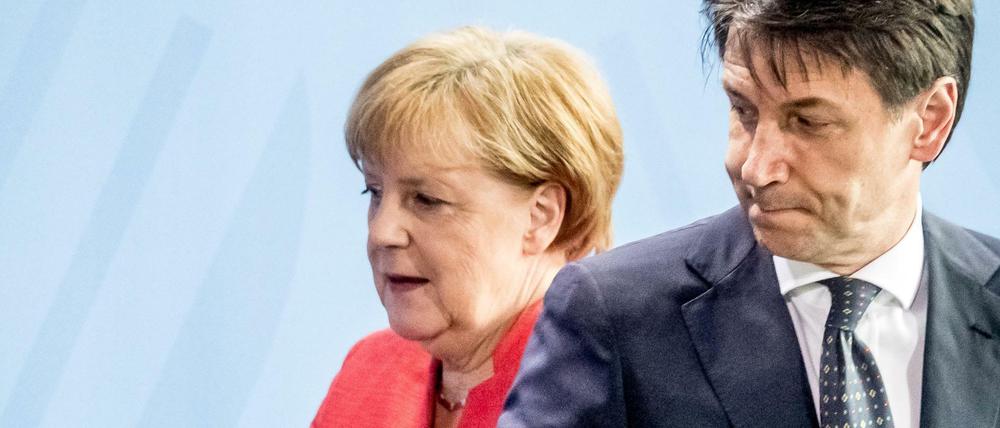 Gegensätzliche Vorstellungen. Bundeskanzlerin Angela Merkel (CDU), Giuseppe Conte, Ministerpräsident von Italien. 