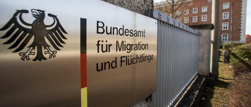 Außenansicht vom Bundesamt für Migration und Flüchtlinge (Bamf). 