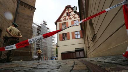 Eine Polizeiabsperrung in Ansbach 