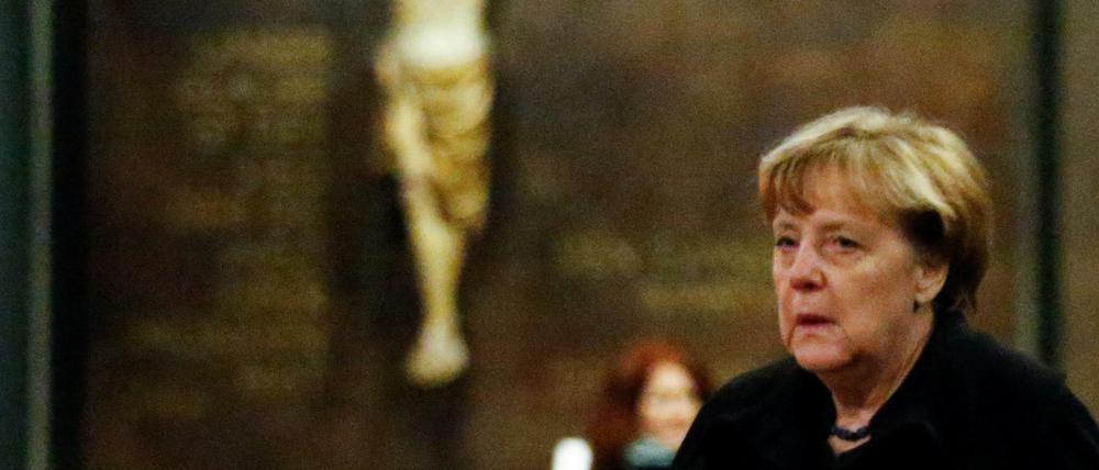 Trauer um die Opfer: Kanzlerin Angela Merkel in der Gedächtniskirche