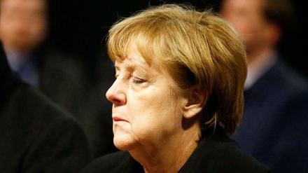Bundeskanzlerin Angela Merkel in der Gedächtniskirche am Breitscheidplatz, wo sie sich auch ins Kondolenzbuch eintrug.