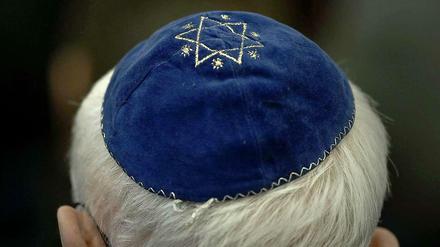 Laut einer Umfrage der Europäischen Grundrechte-Agentur ist Antisemitismus in Europa nach wie vor ein großes Problem.