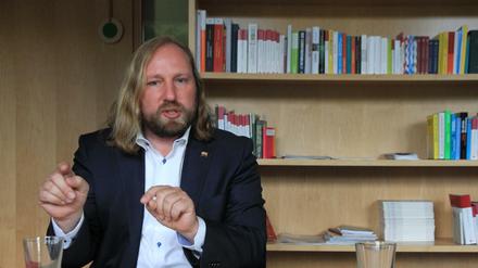 Grünen-Fraktionschef Anton Hofreiter fordert die SPD auf, offen für Rot-Rot-Grün zu bleiben.