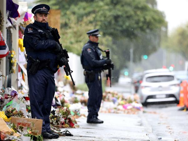 Tatort Christchurch. Auf der Waffe des Attentäters stand: „Hier ist euer Migrationspakt.“