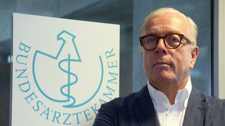 Erachtet die aktuellen Kontaktbeschränkungen in Deutschland als sinnvoll: Chef der Bundesärztekammer Klaus Reinhardt