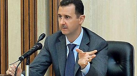 Syriens Machthaber Assad soll nicht mehr reden, sondern zurücktreten.