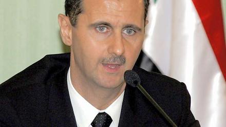 Syriens Präsident Assad lenkt ein.