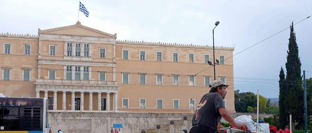 Die griechische Regierung setzt ihren rigiden Sparkurs fort. 