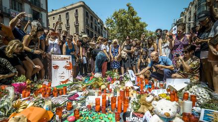 Trauer und Trotz in Barcelona.