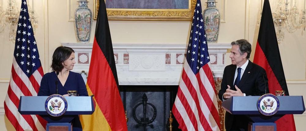 Außenministerin Annalena Baerbock sprach am Mittwoch in Washington mit US-Außenminister Antony Blinken über den Krieg in der Ukraine. 