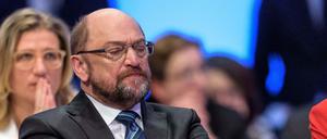 Ratschläge sind auch manchmal Schläge: Manche Parteifreunde raten SPD-Chef Schulz, kein Ministeramt zu übernehmen.