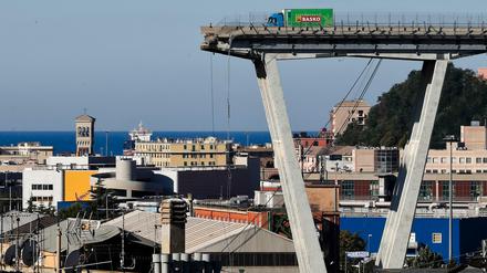 In Italien werden nun die Schuldigen für den Einsturz der Autobahnbrücke Morandi in Genua gesucht. . 