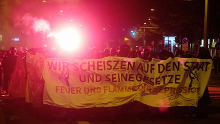 Gewaltbereit. Autonome demonstrieren im Oktober in Leipzig. Die Bundesanwaltschaft ermittelt gegen eine kriminelle Vereinigung, die sich in der Szene gebildet haben soll.