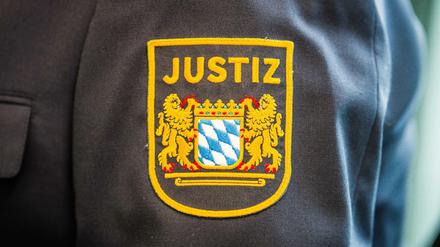 Über die Zulassung des Verfahrens wird das Amtsgericht Landshut bald entscheiden.