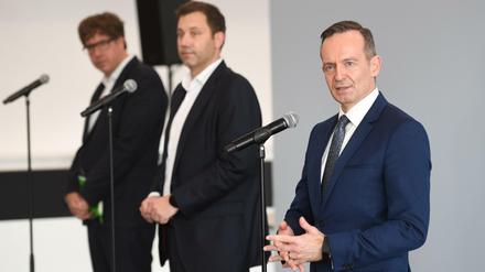FDP-Generalsekretär Volker Wissing (r), SPD-Generalsekretär Lars Klingbeil (m.) und Grünen-Bundesgeschäftsführer Michael Kellner.