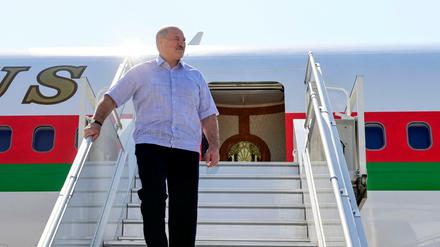 Alexander Lukaschenko, Präsident von Belarus, flog 2020 zum Treffen mit Russlands Staatschef Wladimir Putin nach Sotschi.