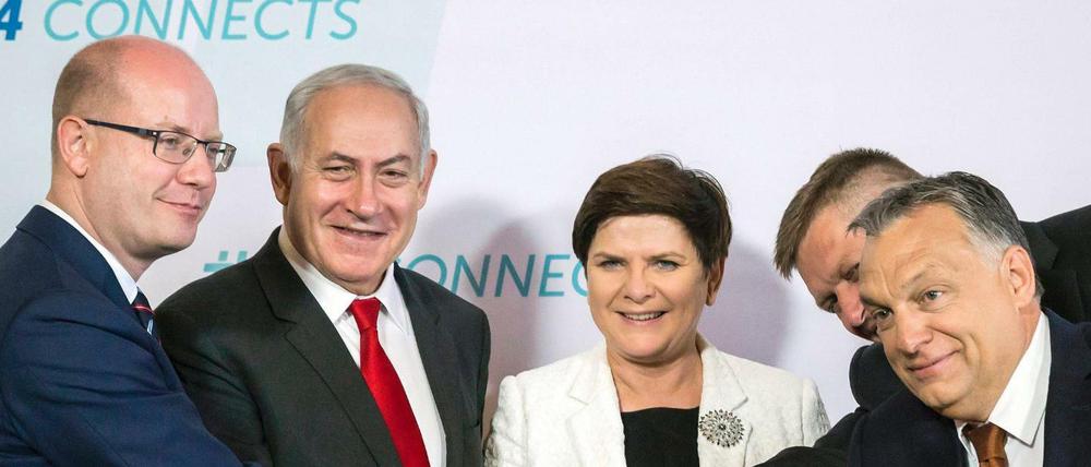Die Regierungschefs von Tschechien, Israel, Polen, der Slowakei und Ungarn bei einem Treffen in Budapest.