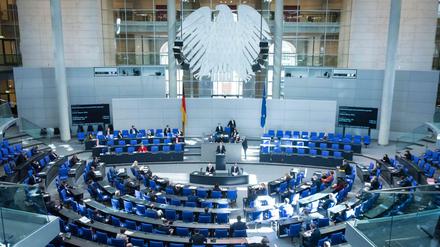 Die Koalition sucht nach neuen Transparenzregeln für Bundestagsabgeordnete.