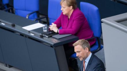FDP-Chef Christian Lindner rechnet mit der Corona-Politik von Kanzlerin Angela Merkel ab. 