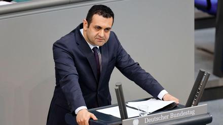 Bijan Djir-Sarai bei einer Rede im Deutschen Bundestag im Juni 2021.