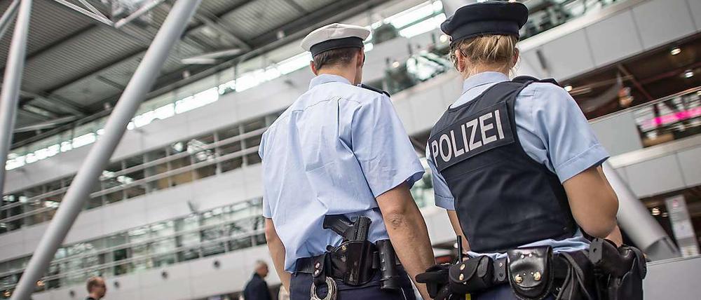 Die Sicherheit an deutschen Flughäfen wird nicht ausreichend kontrolliert - sagt die EU-Kommission.