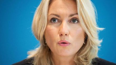 Längst keine "Küsten-Barbie" mehr - Bundesfamilienministerin Manuela Schwesig