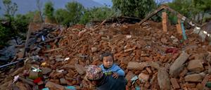 Kein Obdach mehr. Das Erdbeben zerstörte diese Siedlung im nepalesischen Gorkha.