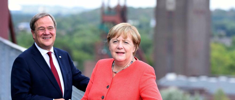Nicht immer einer Meinung: Armin Laschet und Kanzlerin Angela Merkel. 