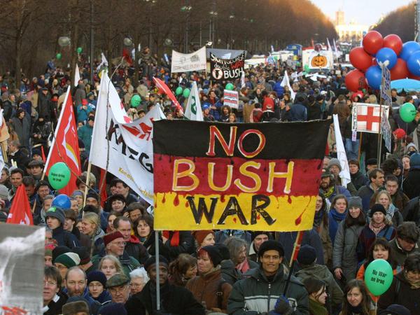 Proteste gegen die US-Politik hat es immer wieder gegeben. Wie hier gegen den Irak-Krieg.