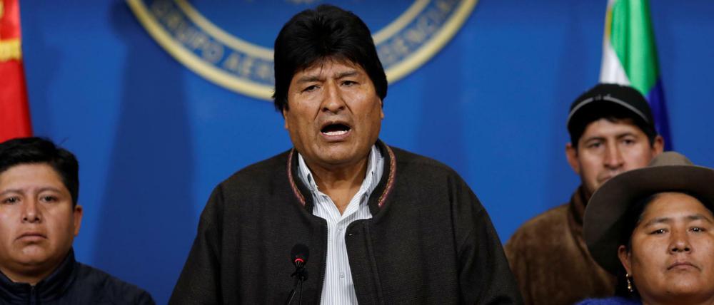 Präsident Evo Morales bei einer Pressekonferenz am Sonntag.