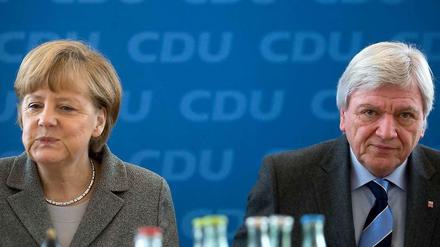 Angela Merkel mit Volker Bouffier.