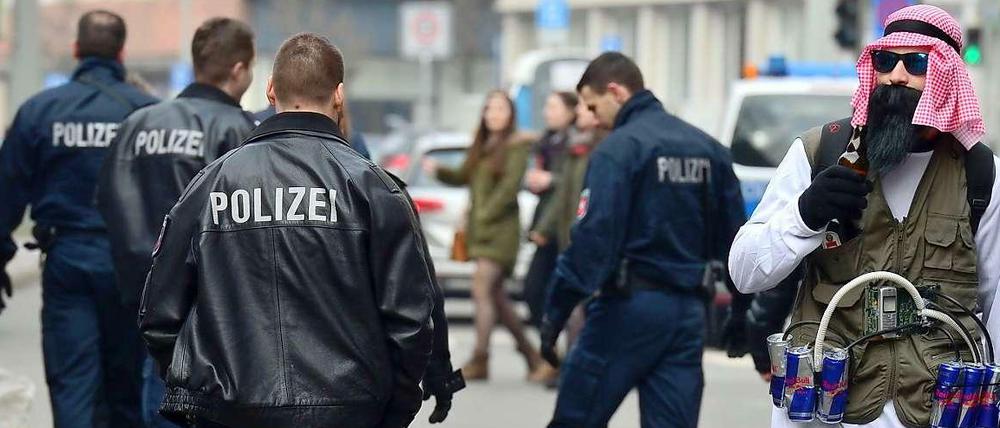 Die Polizei mahnt Karnevalisten in Braunschweig zur Vorsicht.