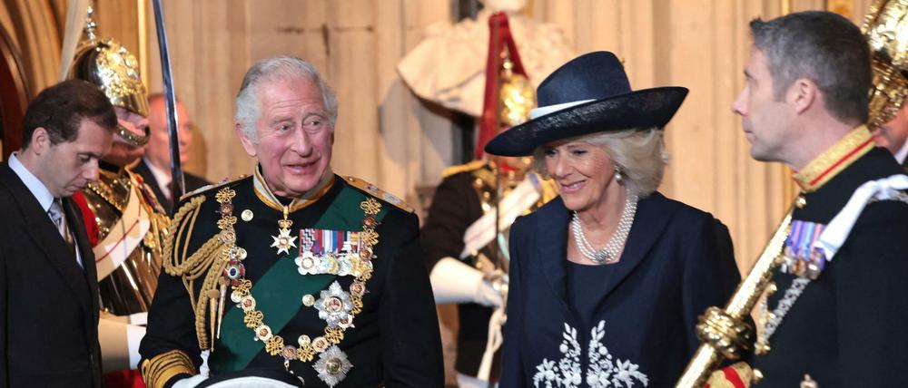 Prinz Charles und seine Frau Camilla bei der feierlichen Zeremonie.