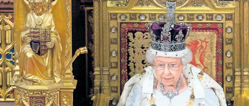 Königin Elizabeth II. bei der Verlesung der Queen's Speech im Jahr 2016 (Archiv).
