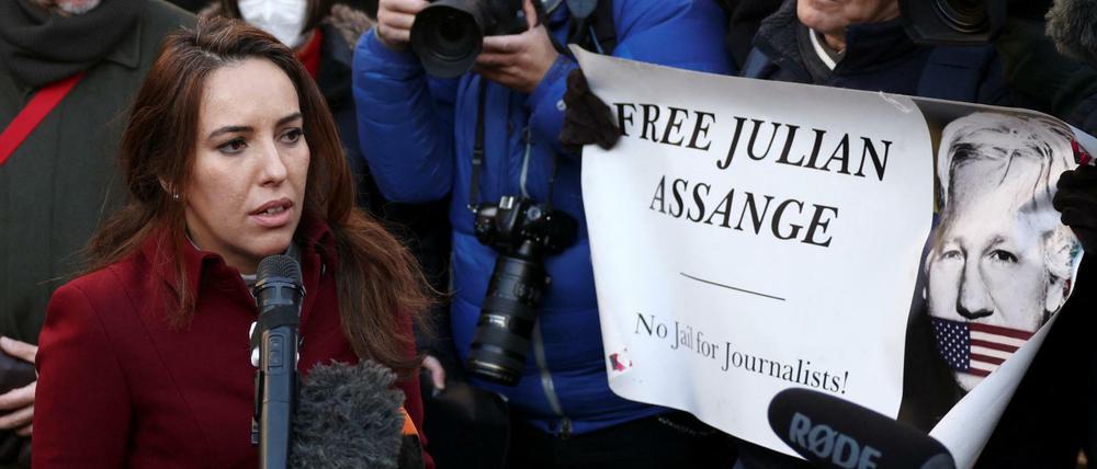 Stella Morris, die Verlobte von Julian Assange