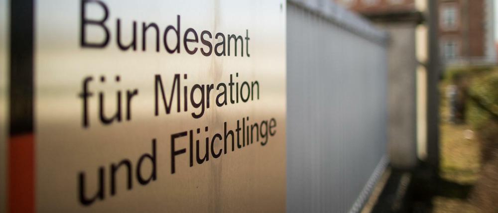 Das Bundesamt für Migration und Flüchtlinge (BAMF) ist Zuständig für die Entscheidung über Asylanträge.