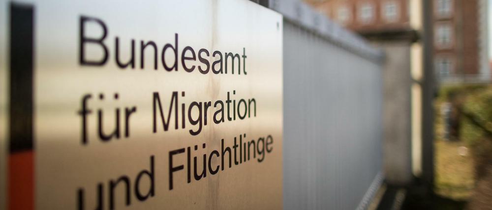 Außenansicht vom Bundesamt für Migration und Flüchtlinge. 