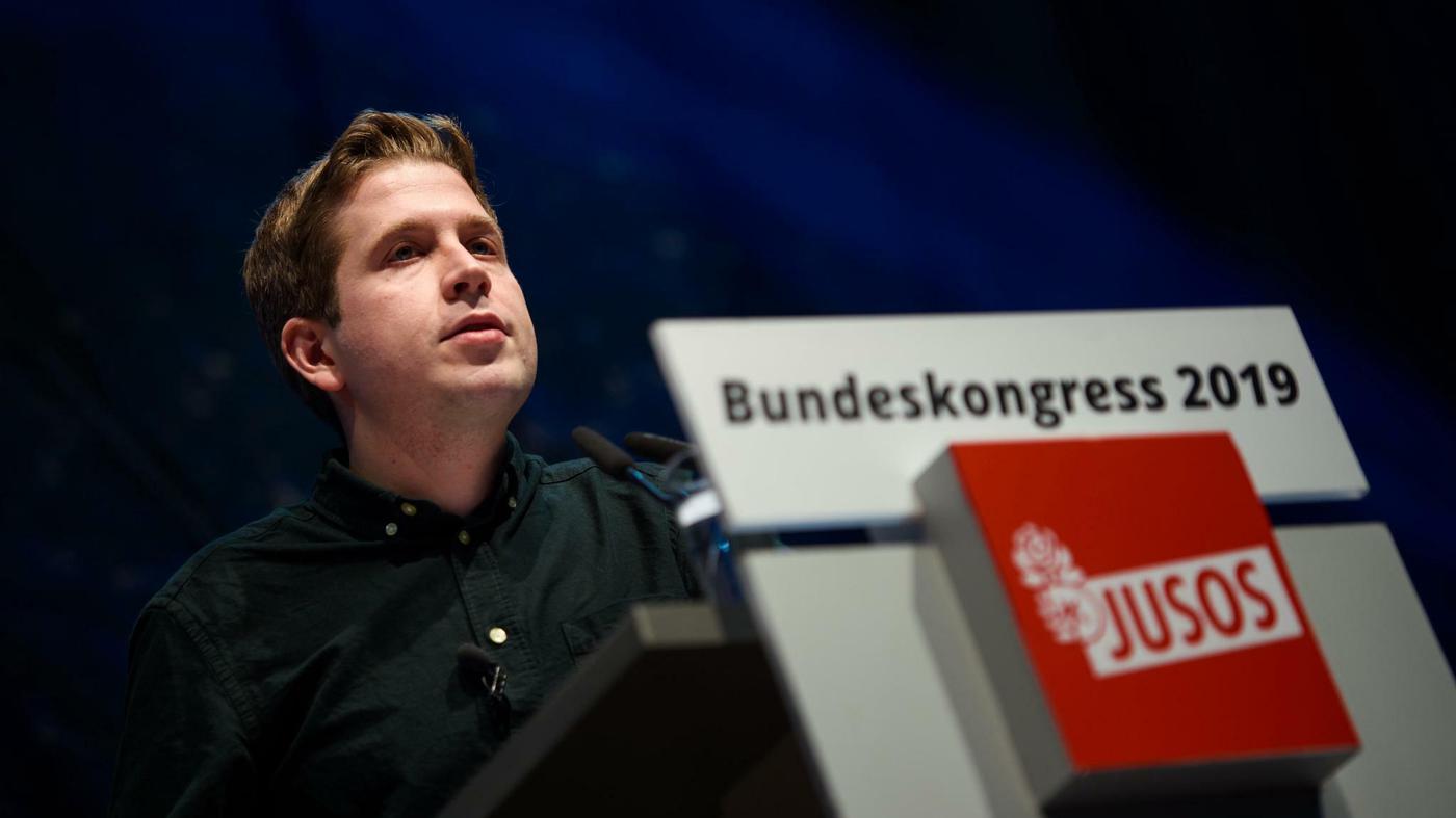 Bundeskongress in Schwerin: Jusos bestätigen Bundeschef Kühnert mit ...